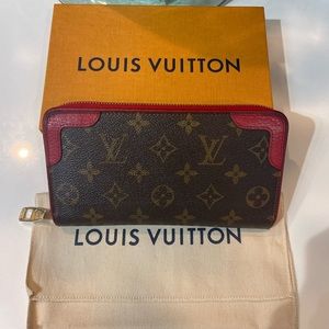 Louis Vuitton Retiro Zippy Wallet